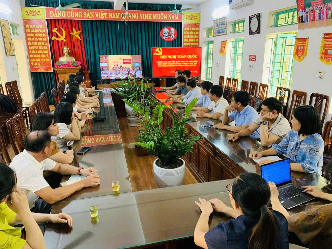 anh tin bai